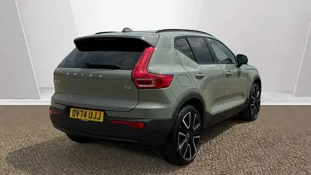 Used Volvo XC40 Ultra 161 HP (118 kW) 2024 Green SUV