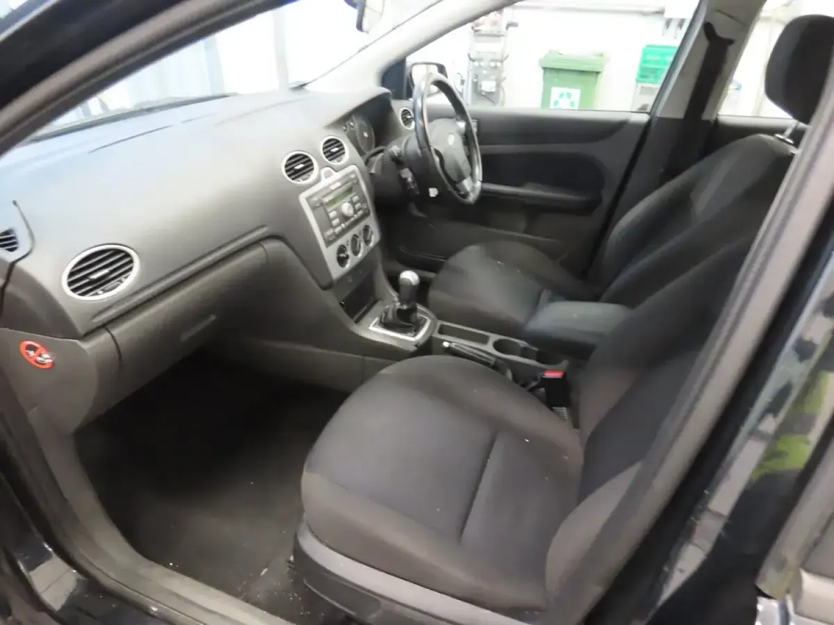 Used Ford Focus Zetec 115 HP (84 kW) 2006 Black Hatchback