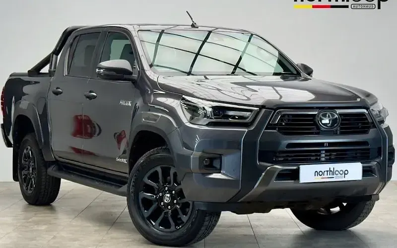 Used Toyota HiLux 204 HP (150 kW) 2024 Pickup