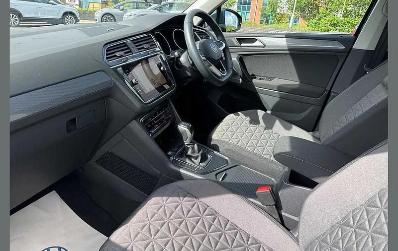 Used VW Tiguan Life 150 HP (110 kW) 2023 Blue SUV