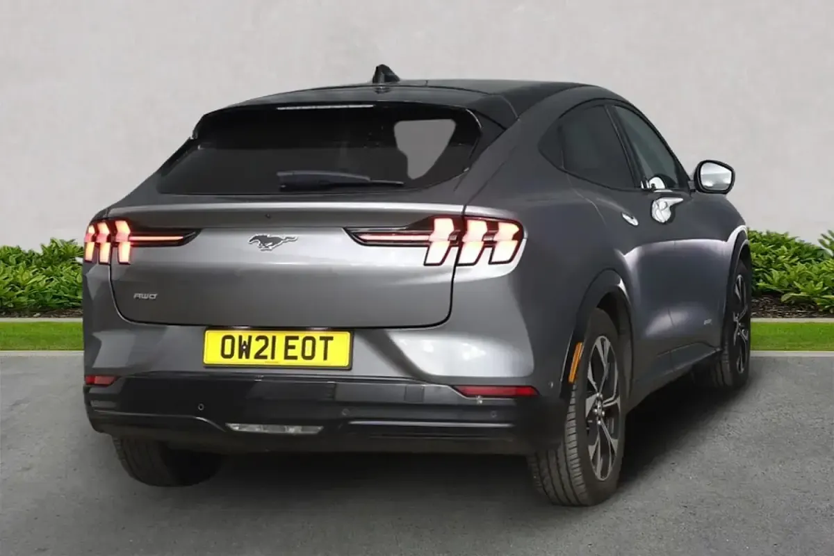 Used Ford Mustang Extended Range 351 HP (258 kW) 2021 Grey Hatchback