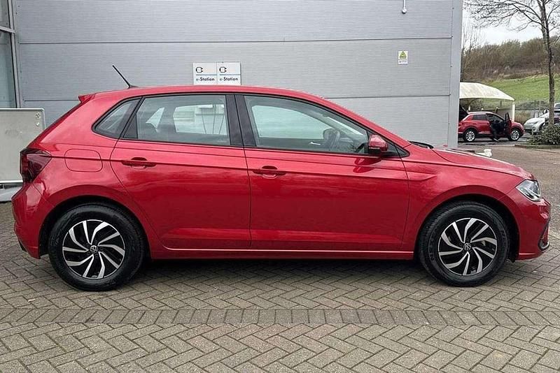 Used VW Polo Life 95 HP (69 kW) 2021 Red Hatchback