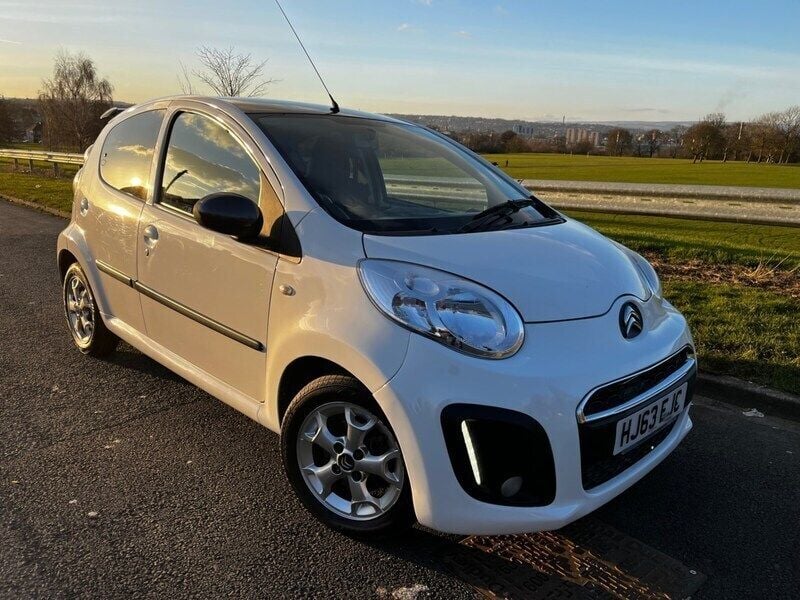 White Used 2013 Citroën C1 Platinum Hatchback | £3,780 (Good price) - Image 1/4