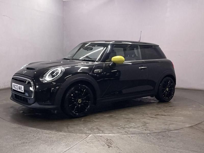 Used Mini Cooper SE Hatch 135 kW (184 HP) 2023 Black Hatchback