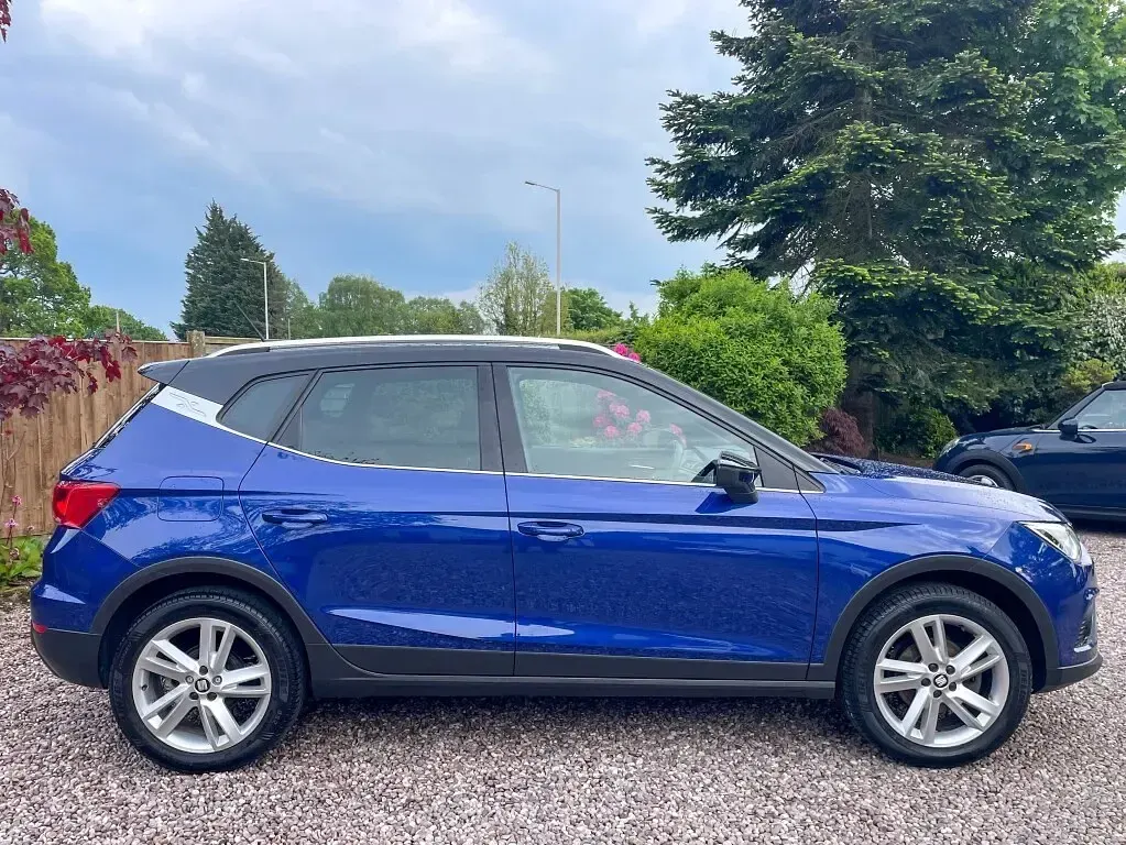 Used Seat Arona FR 115 HP (84 kW) 2018 Blue SUV
