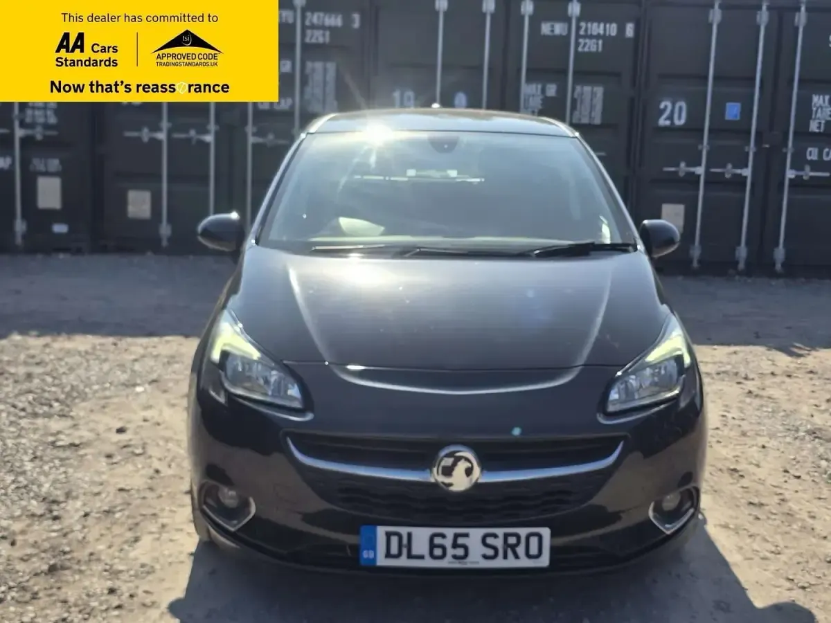 Used Vauxhall Corsa SRi 90 HP (66 kW) 2015 Black Hatchback