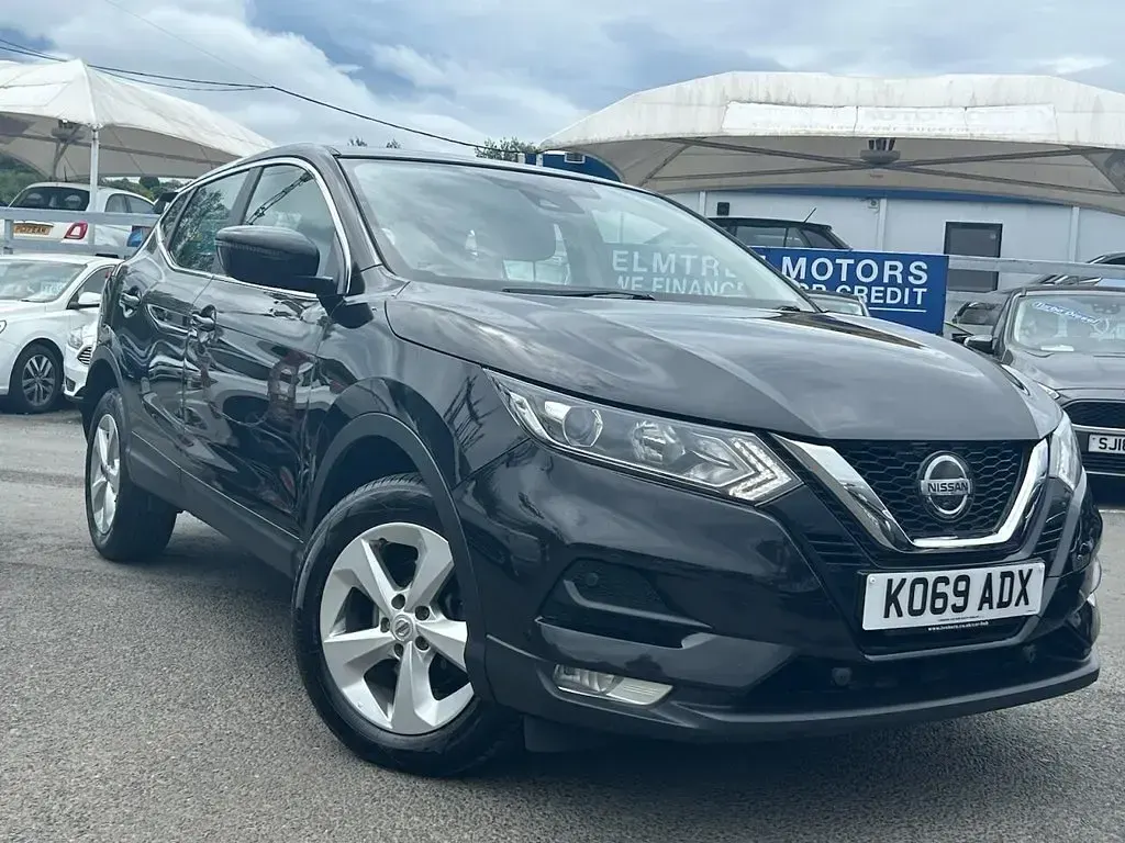 Usado Nissan Qashqai Acenta Premium 2020 Negro SUV
