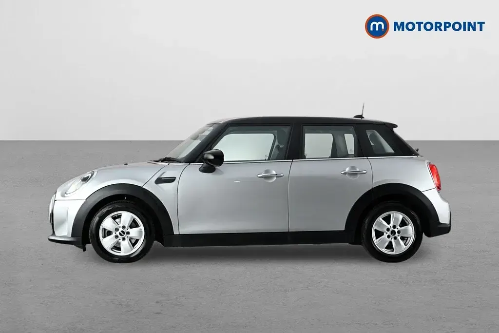 Used Mini Cooper Classic 136 HP (100 kW) 2023 Silver Hatchback