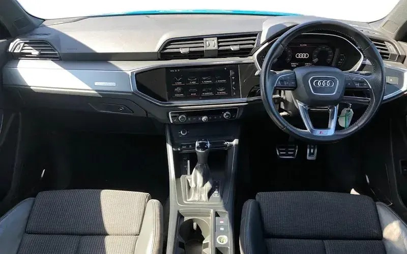 Used Audi Q3 S-Line 190 HP (139 kW) 2023 SUV