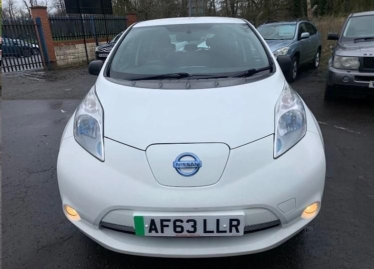 Used Nissan Leaf Visia 80 kW (109 HP) 2013 White Hatchback