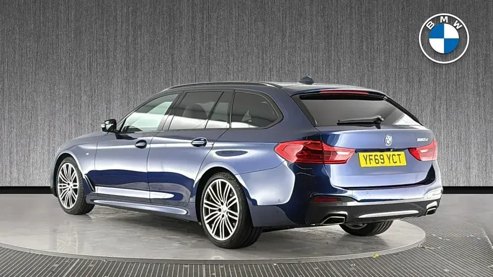Used BMW 520 M Sport 187 HP (137 kW) 2019 Blue Estate
