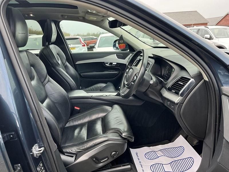 Used Volvo XC90 Inscription 235 HP (172 kW) 2018 Blue SUV