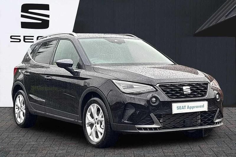 New Seat Arona FR 2026 Midnight black grey roof SUV