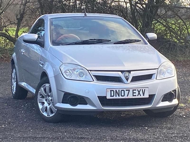 Used Vauxhall Tigra 90 HP (66 kW) 2007 Silver Cabriolet