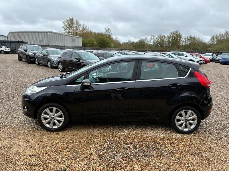 Used Ford Fiesta Zetec 96 HP (70 kW) 2009 Black Hatchback