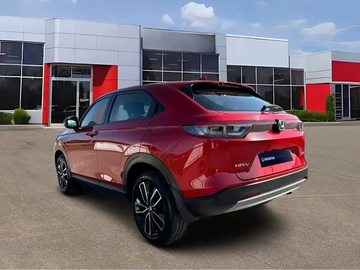 Used Honda HR-V Elegance 131 HP (96 kW) 2022 Red SUV