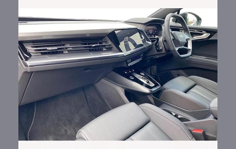 Used Audi Q4 Sportback e-tron Comfort 150 kW (204 HP) 2025 Black SUV