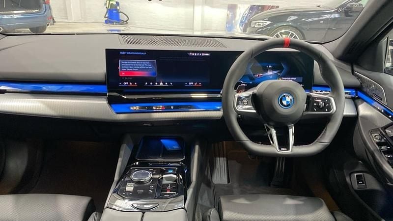 Usado BMW i5 Shadowline 436 kW (593 CV) 2025 Gris