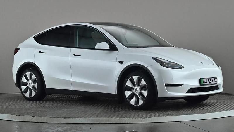 White Used 2022 Tesla Model Y Long Range AWD SUV | £24,998 (Fair price) - Image 1/3