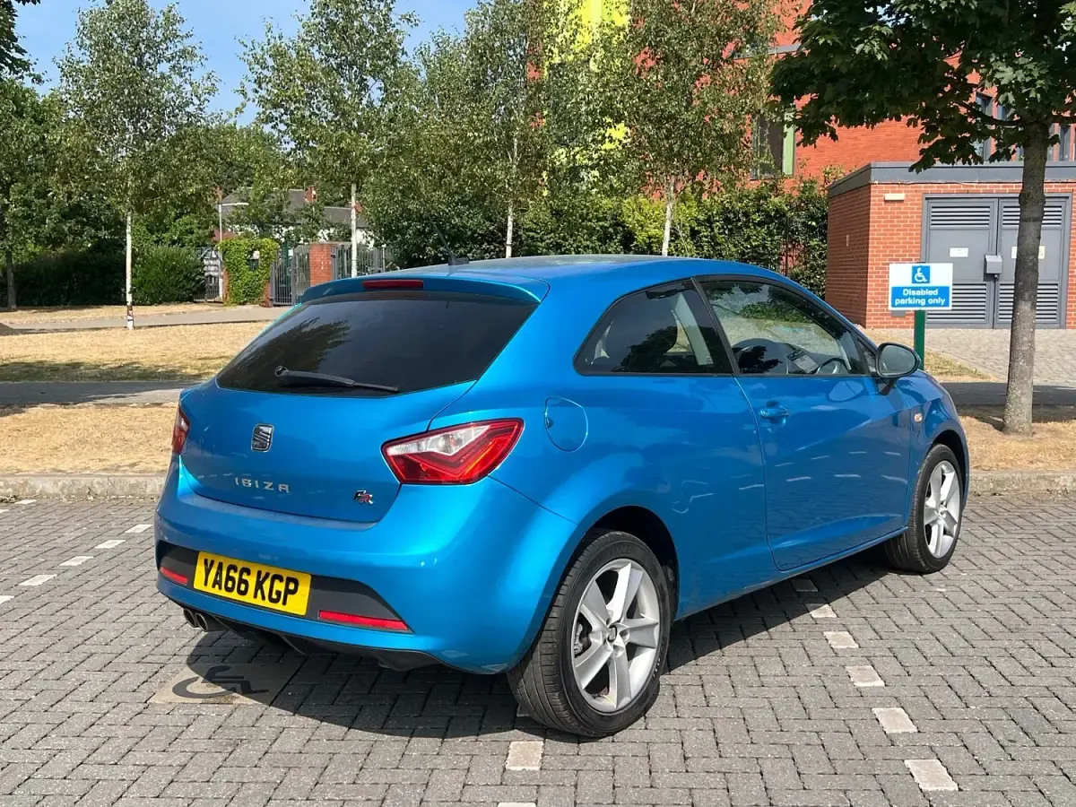 Used Seat Ibiza FR 90 HP (66 kW) 2017 Blue Hatchback