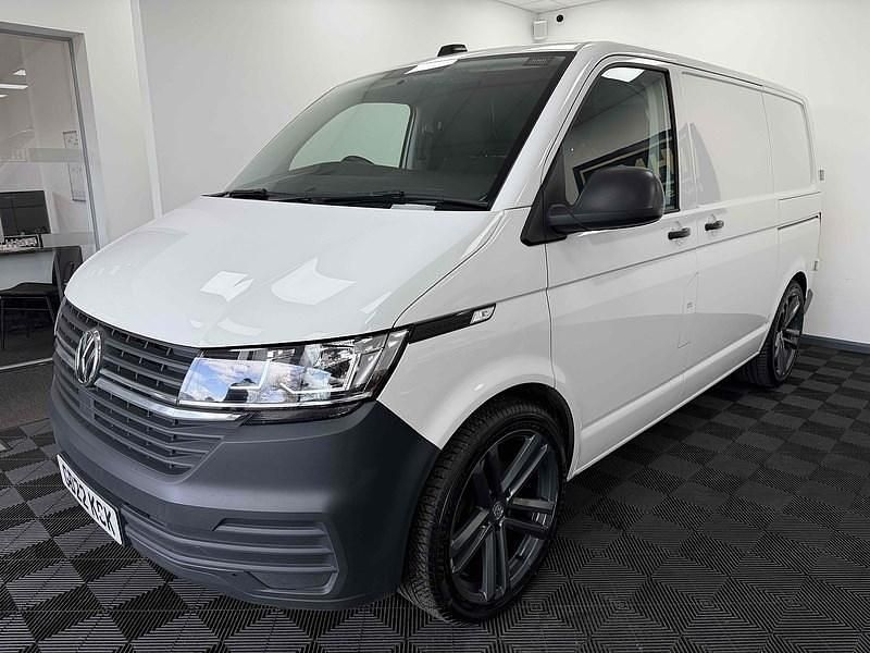 Usado VW Transporter Startline 110 HP (80 kW) 2022 Branco Van