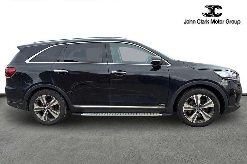 Used Kia Sorento GT-Line 200 HP (147 kW) 2019 Black SUV