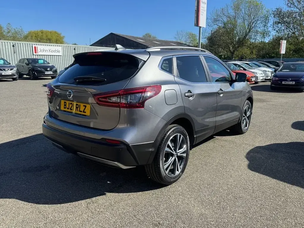Used Nissan Qashqai N-Connecta 2021 Grey SUV