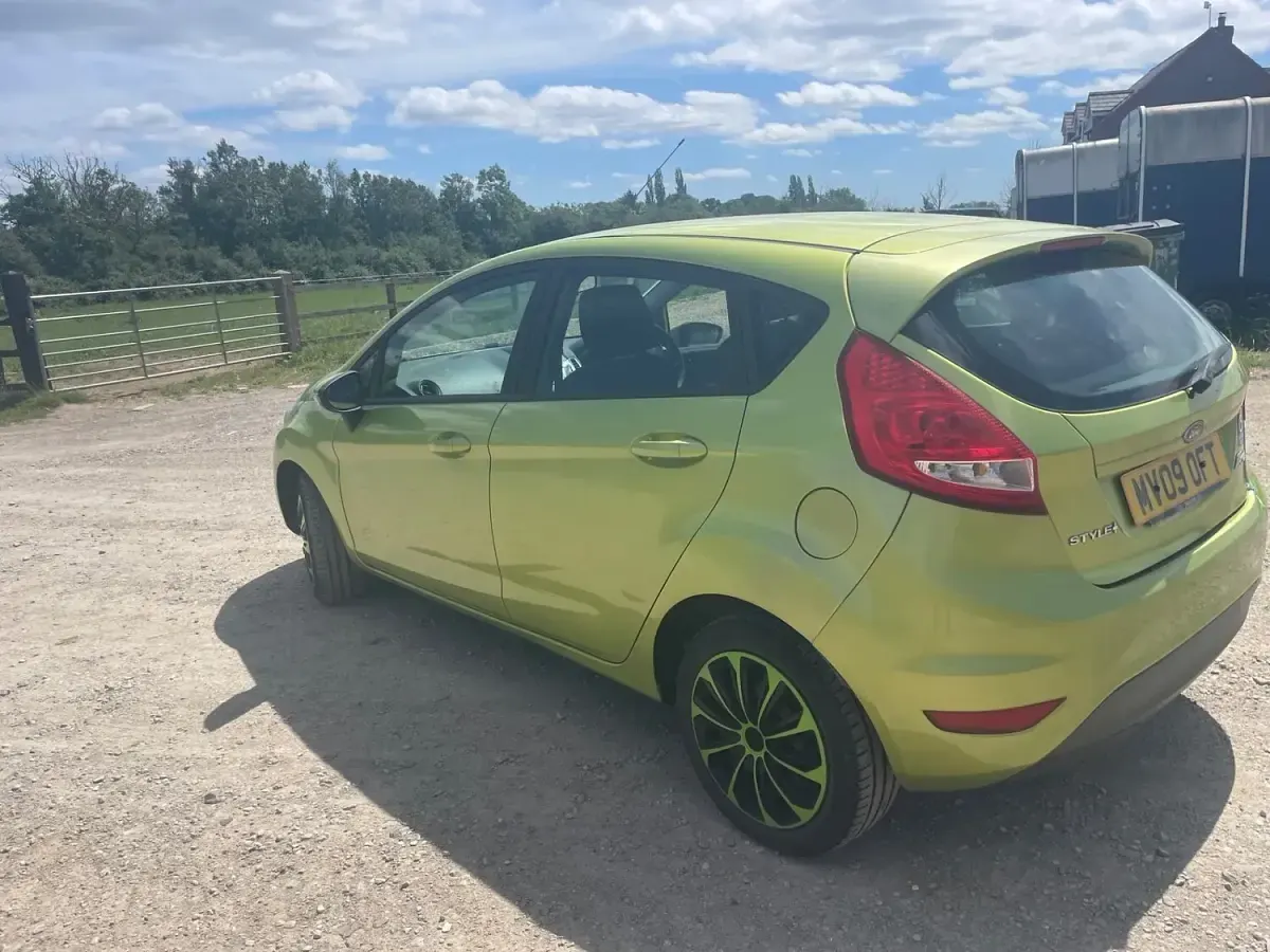 Used Ford Fiesta Style 2009 Green Hatchback