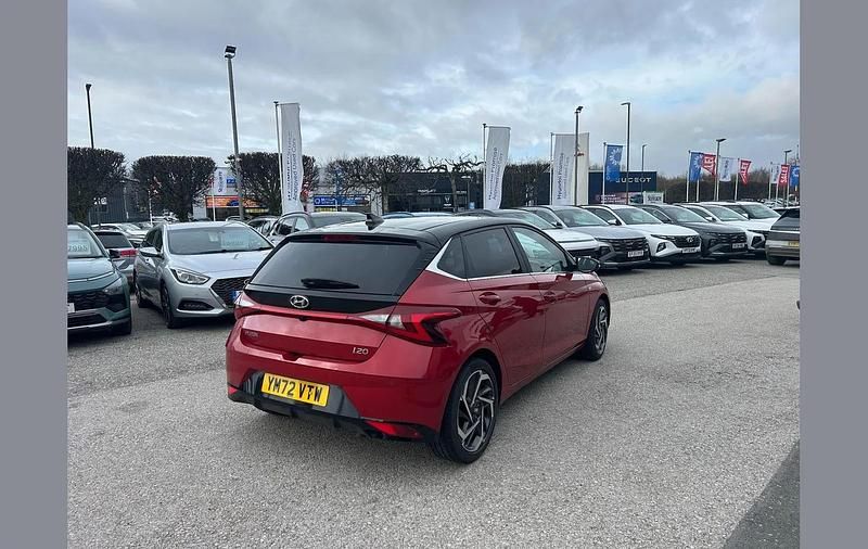 Used Hyundai i20 Ultimate 99 HP (72 kW) 2023 Red Hatchback