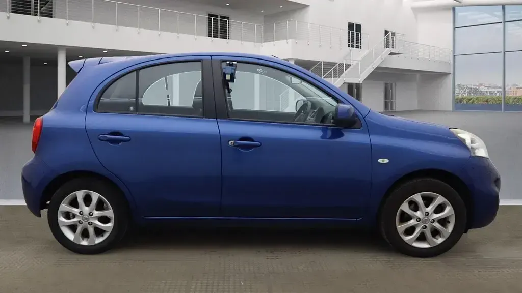 Used Nissan Micra Acenta 80 HP (58 kW) 2014 Blue Hatchback