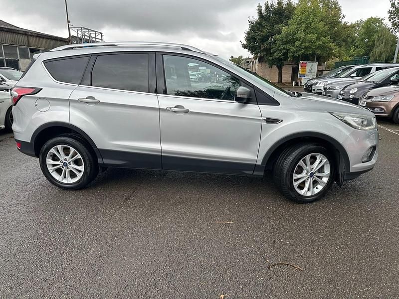 Used Ford Kuga Titanium 150 HP (110 kW) 2017 Silver SUV
