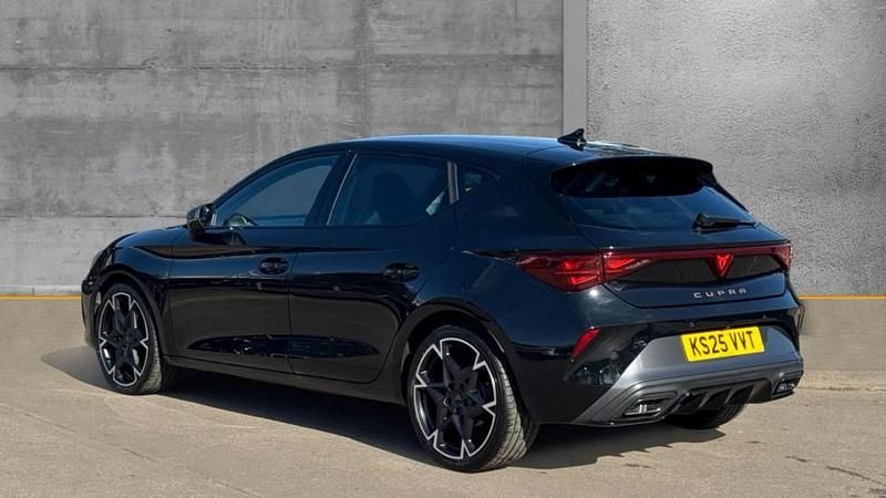 Used Cupra Leon 150 HP (110 kW) 2025 Black