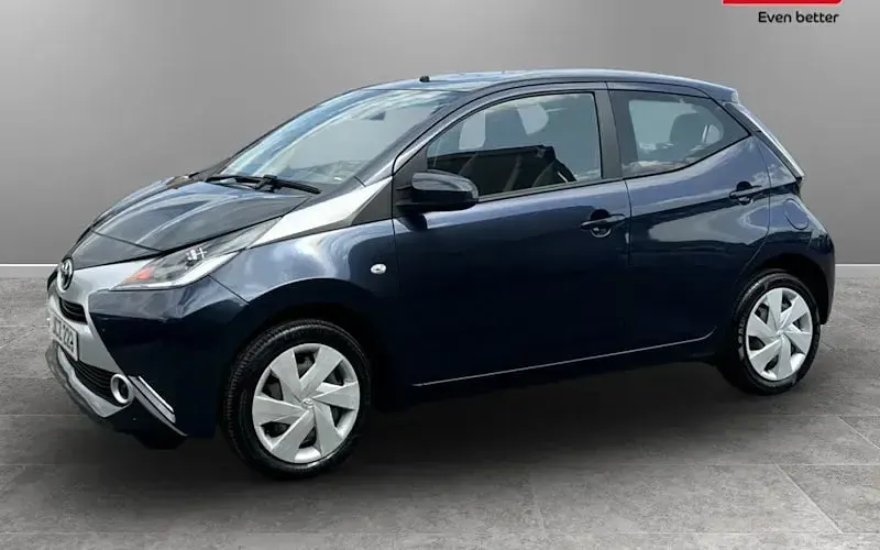 Used Toyota Aygo X-play 69 HP (50 kW) 2018 Hatchback