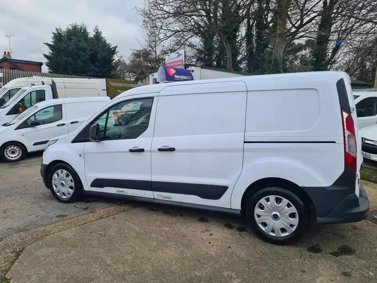 Used Ford Transit Connect 95 HP (69 kW) 2016 White MPV