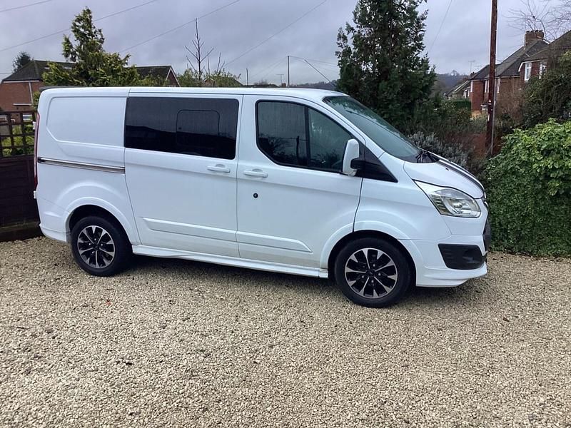 Used Ford Transit Custom Sport 170 HP (125 kW) 2017 White Van