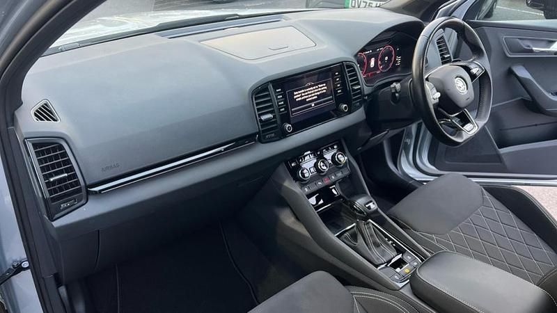 Used Skoda Karoq SportLine 150 HP (110 kW) 2023 Brilliant silver metallic SUV