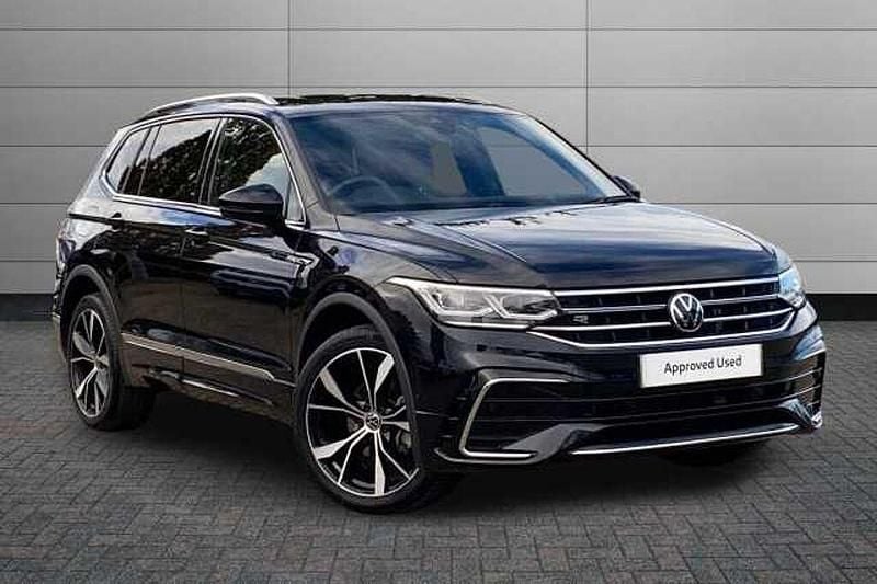 Black Used 2025 VW Tiguan Allspace R-line SUV | £32,629 (Fair price) - Image 1/4