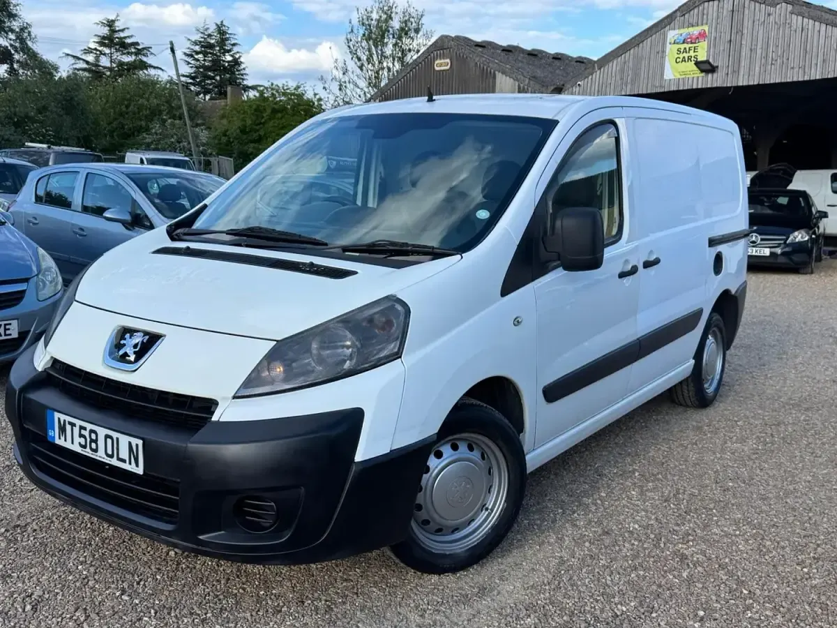 Used Peugeot Expert 2009 White Van