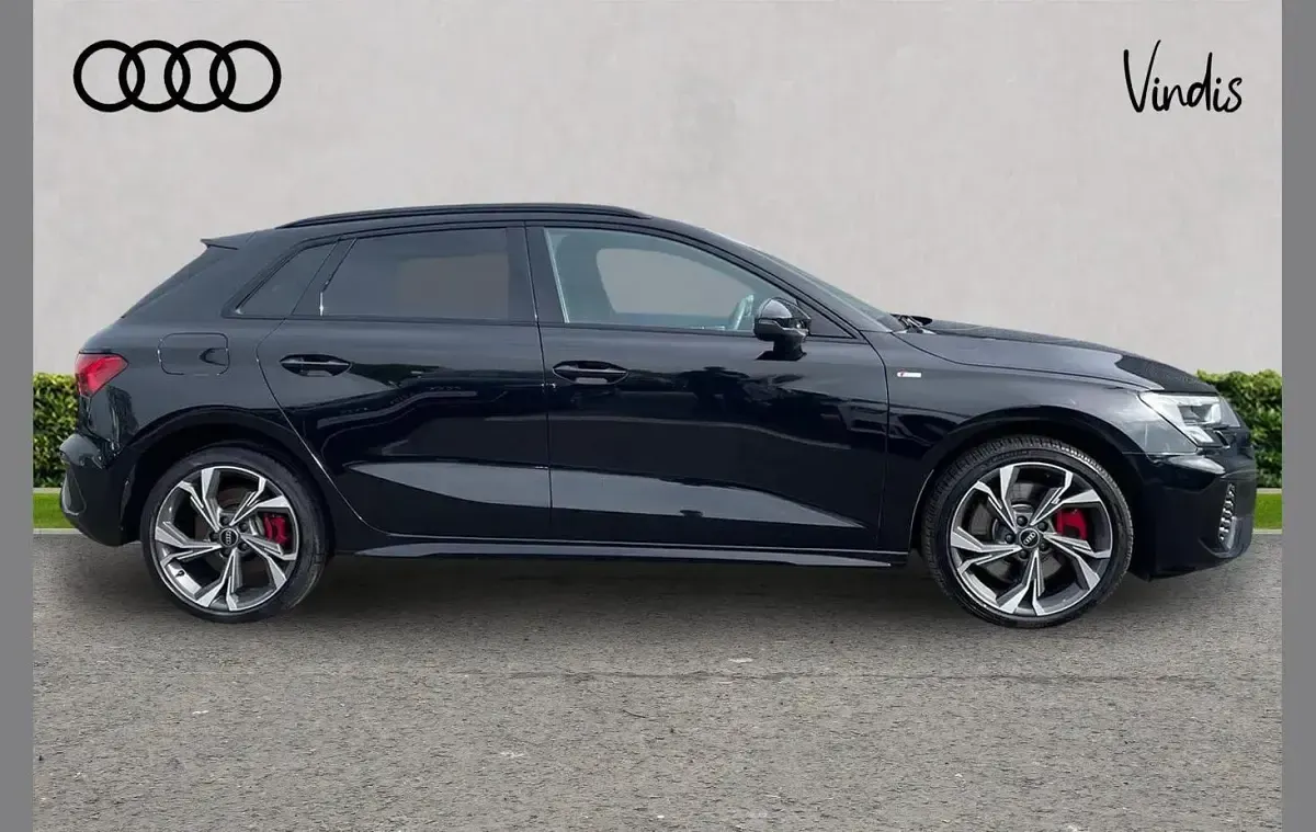 Used Audi A3 e-tron Competition 241 HP (177 kW) 2023 Black Hatchback