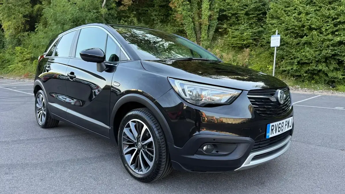 Used Vauxhall Crossland X Elite 81 HP (59 kW) 2018 Black SUV