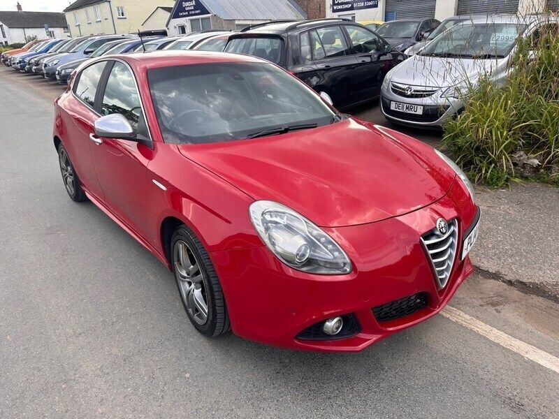 Used Alfa Romeo Giulietta Exclusive 2014 Red Hatchback