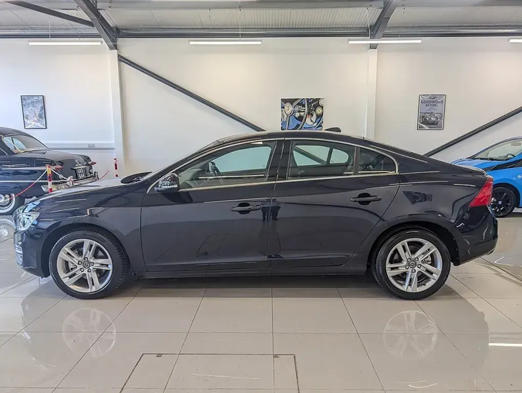 Used Volvo S60 SE Lux 2016 Magic blue Sedan