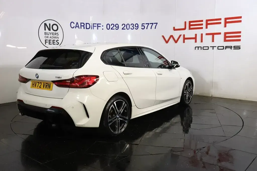 Used BMW 118 M Sport 136 HP (100 kW) 2022 White Hatchback