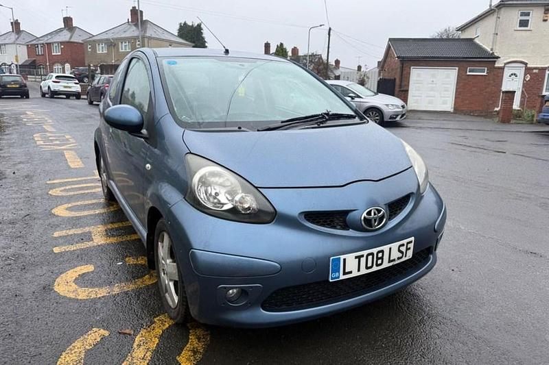 Used Toyota Aygo 67 HP (49 kW) 2008 Blue Hatchback