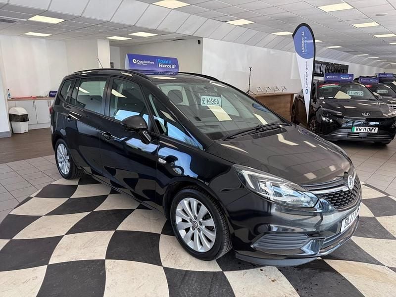 Used Vauxhall Zafira Design Edition 140 HP (102 kW) 2017 Black MPV
