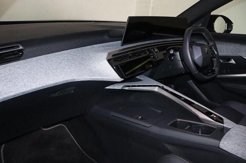 Used Peugeot 3008 GT 134 HP (98 kW) 2025 Blue SUV