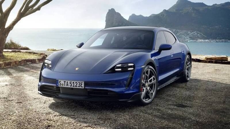 Gentian blue metallic Used 2022 Porsche Taycan 4S Cross Turismo Sedan | £64,000 (A bit pricey) - Image 1/4
