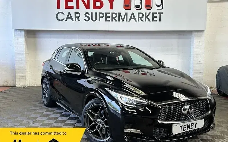 Used Infiniti Q30 Sport Tech 170 HP (125 kW) 2017 Hatchback