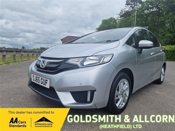 Silver Used 2015 Honda Jazz SE Hatchback | £8,495 (A bit pricey) - Image 1/1