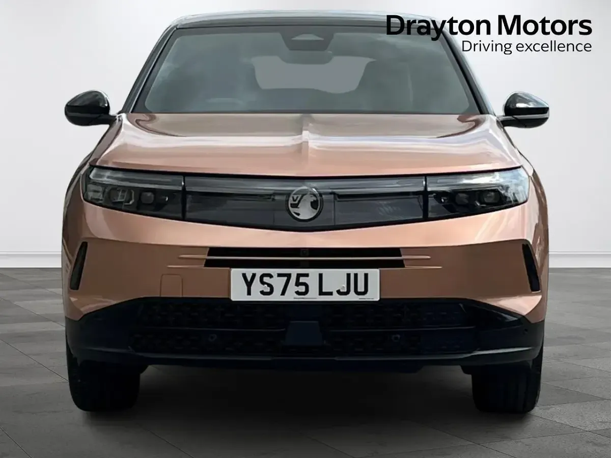 New Vauxhall Grandland X Ultimate 145 HP (106 kW) 2025 Brown SUV